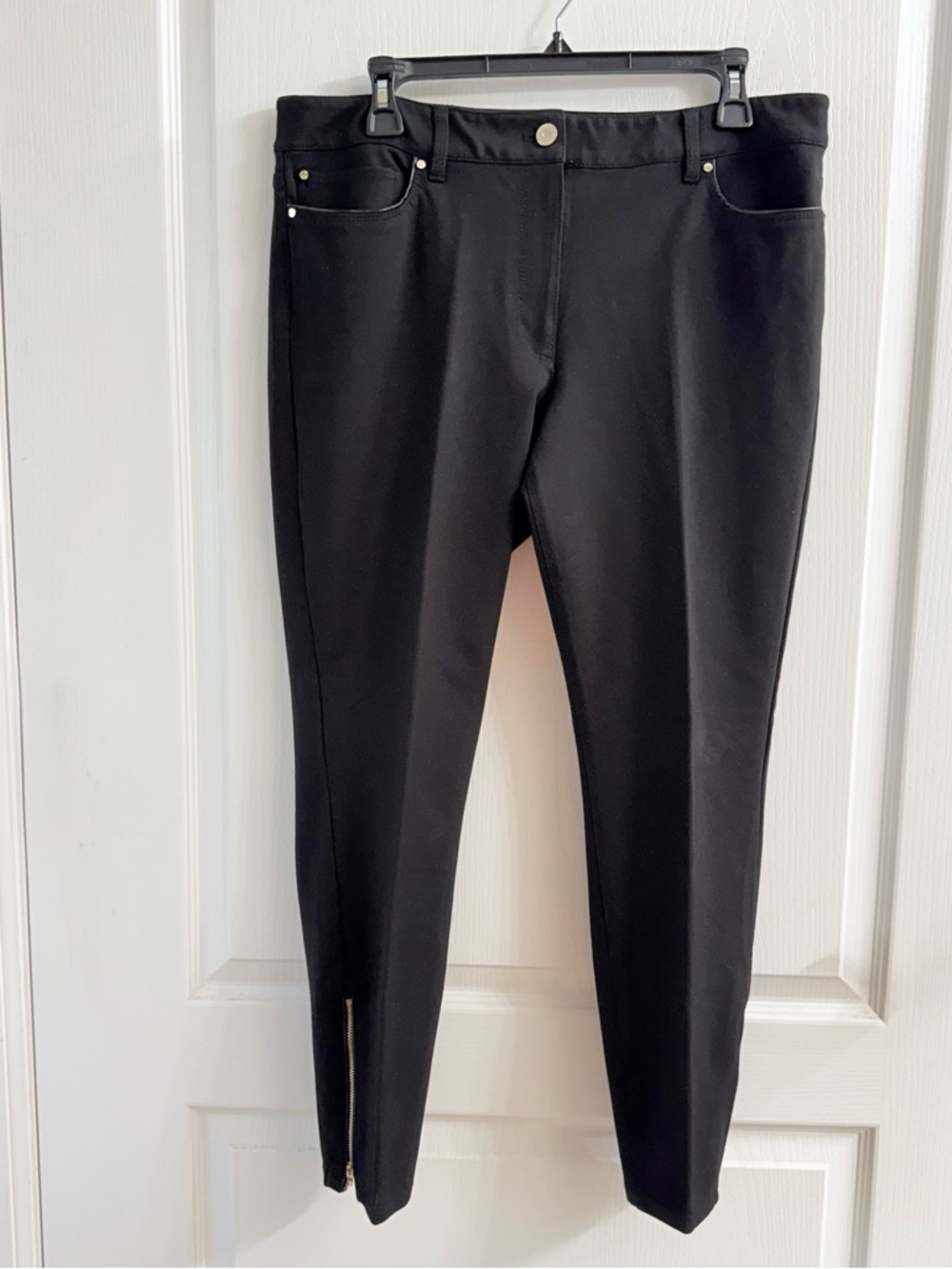 White House Black Market Black Skinny Ankle Pants